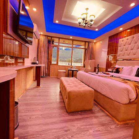 Hill River Resort - Central Heated & Air Cooled - Near Mall Road , Best Property Of Manali 2024- 2025 Kültér fotó