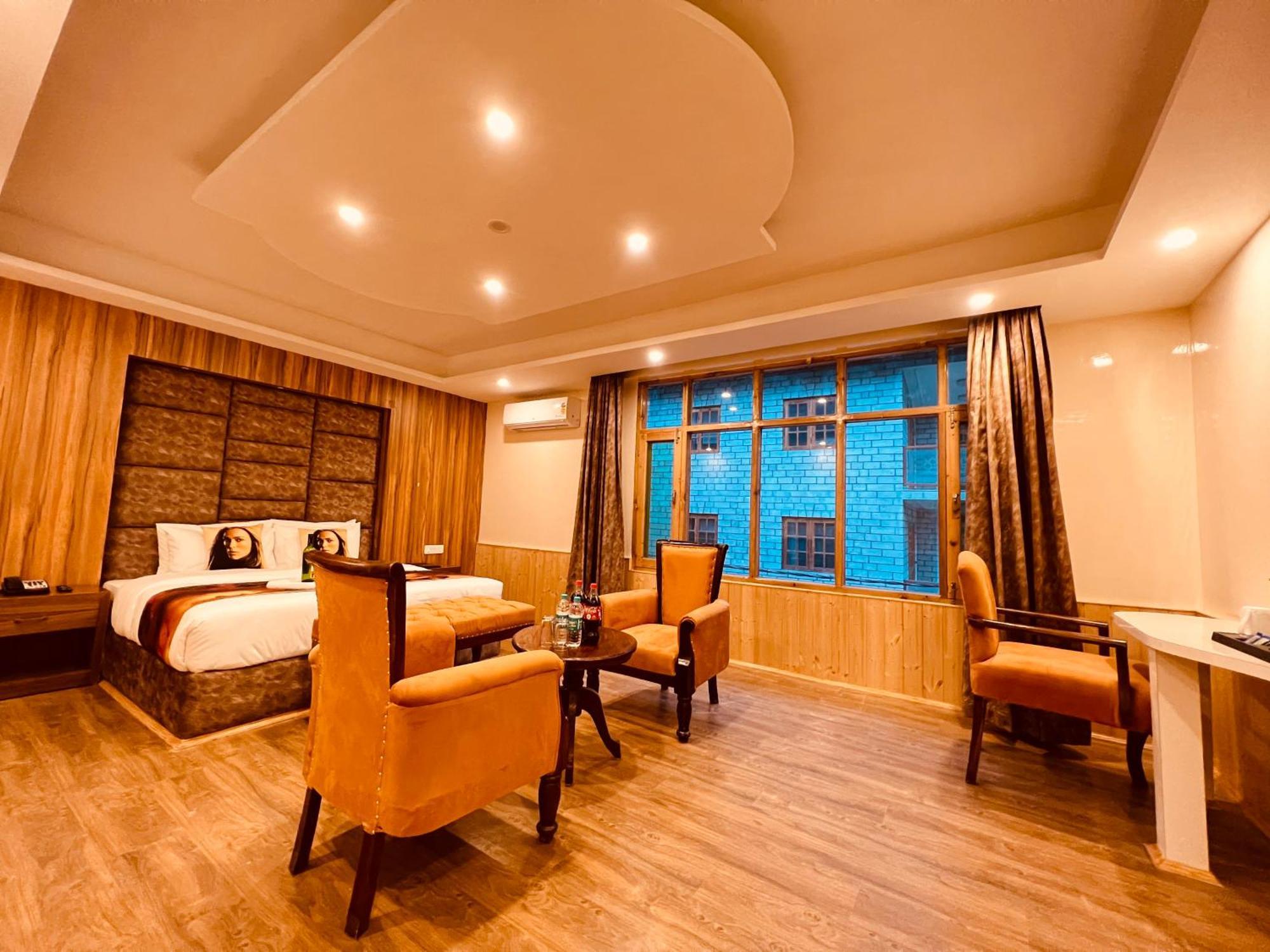Hill River Resort - Central Heated & Air Cooled - Near Mall Road , Best Property Of Manali 2024- 2025 Kültér fotó