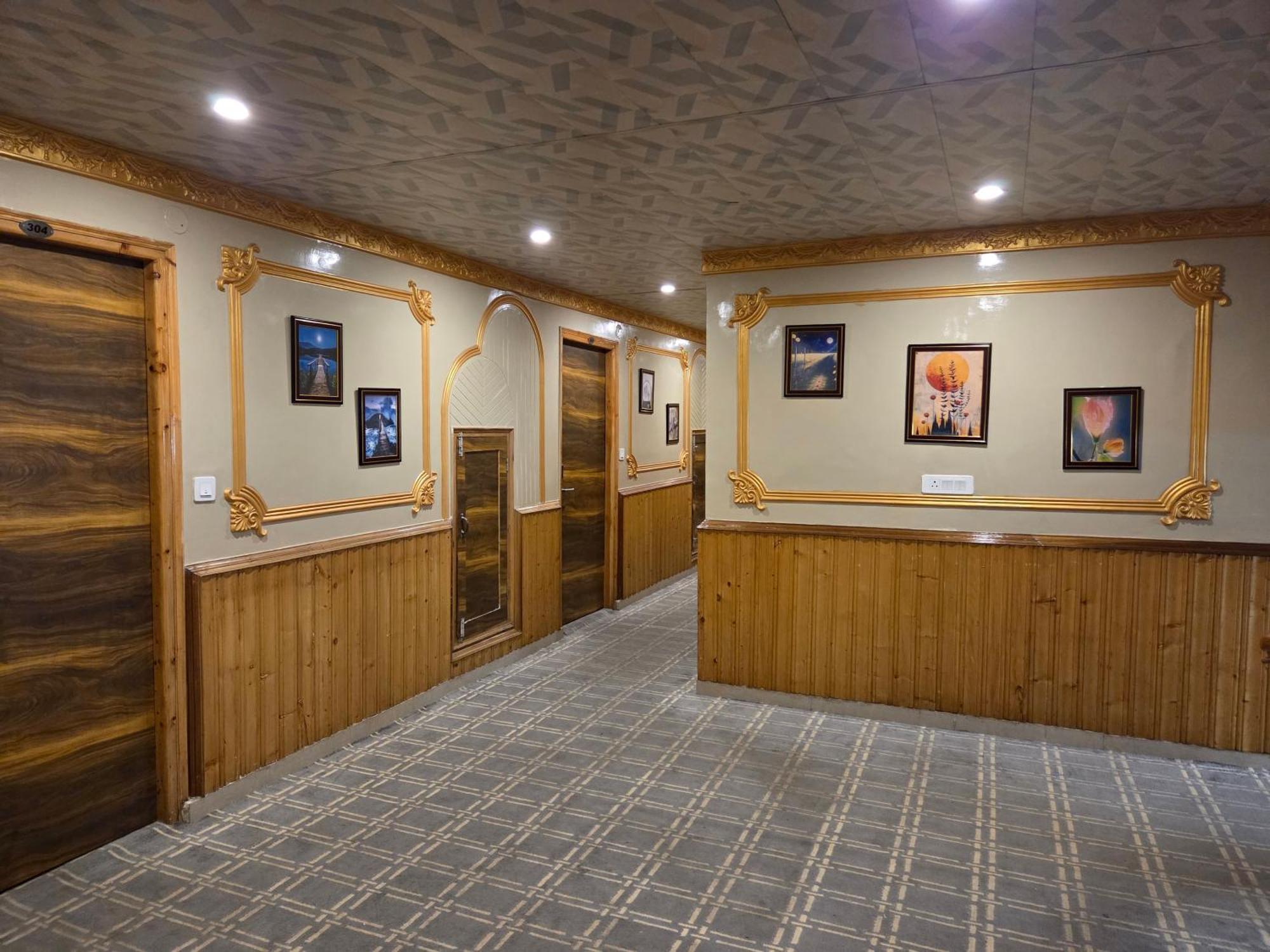 Hill River Resort - Central Heated & Air Cooled - Near Mall Road , Best Property Of Manali 2024- 2025 Kültér fotó