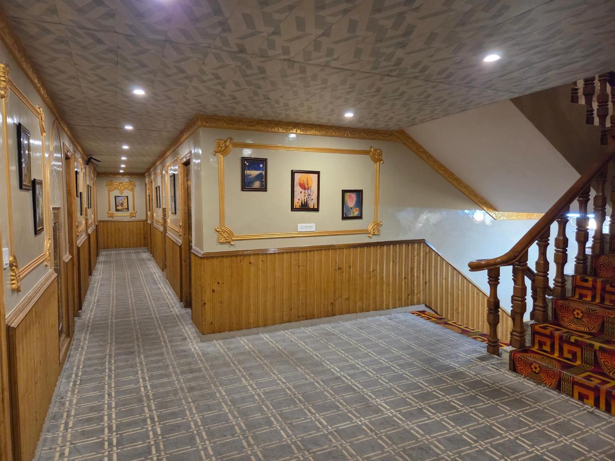 Hill River Resort - Central Heated & Air Cooled - Near Mall Road , Best Property Of Manali 2024- 2025 Kültér fotó