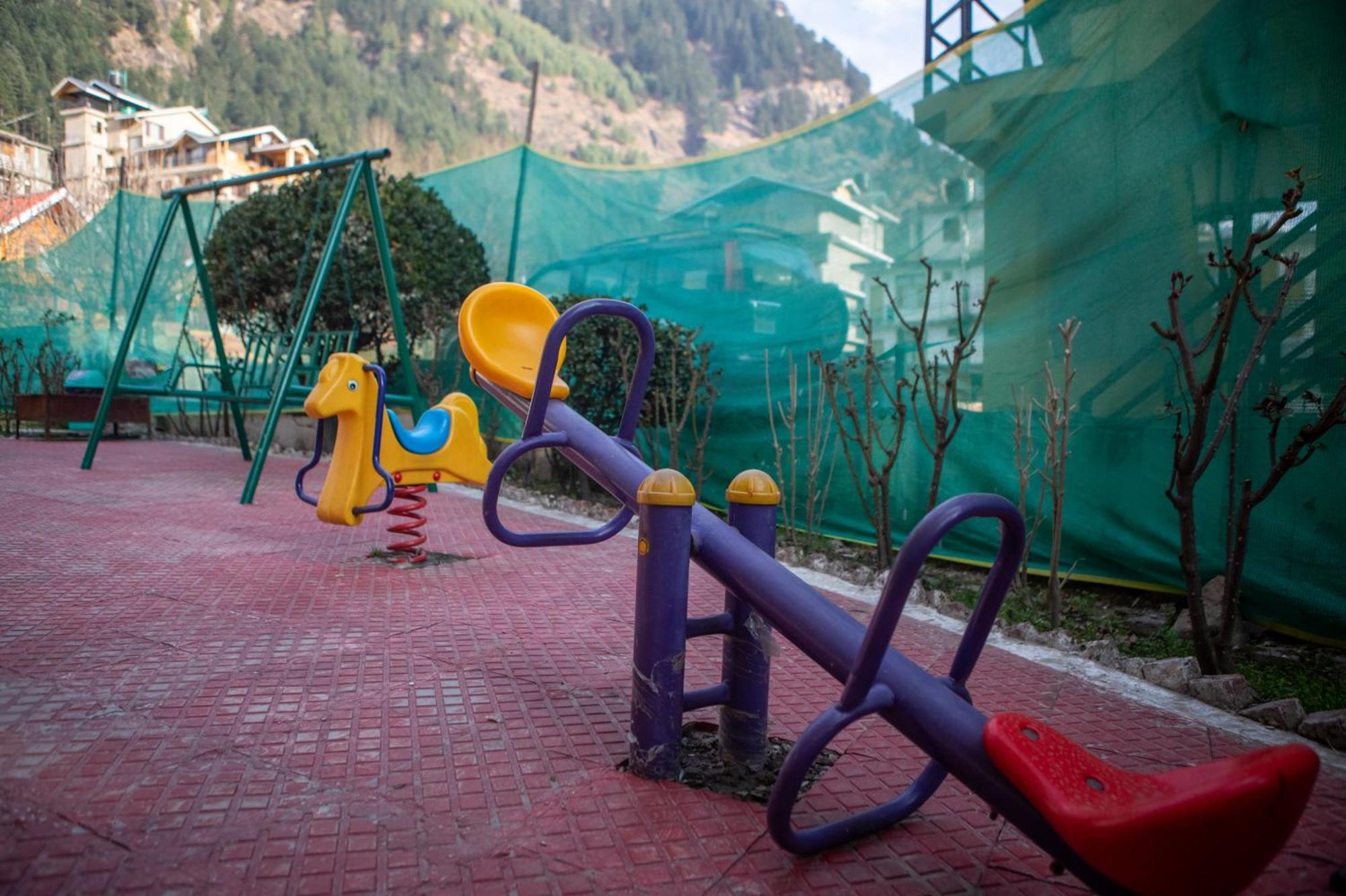 Hill River Resort - Central Heated & Air Cooled - Near Mall Road , Best Property Of Manali 2024- 2025 Kültér fotó